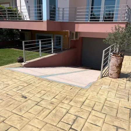 Lilandion Mitikas